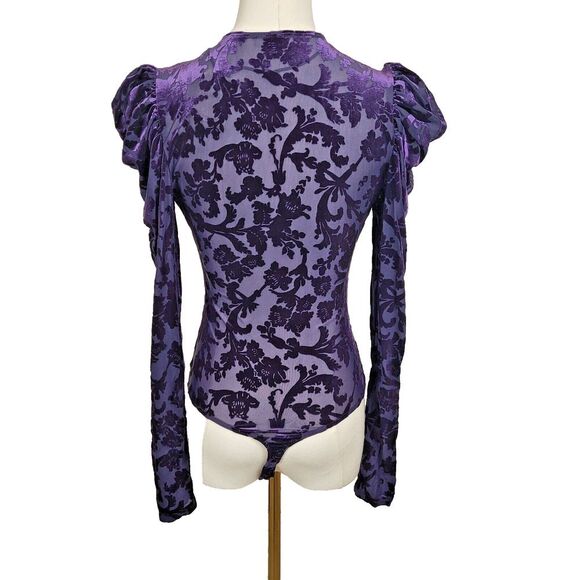 NEW Free People X-Small Purple Velvet Bodysuit V-Neck Deep Sea Combo Puff Sleeve - Picture 5 of 12